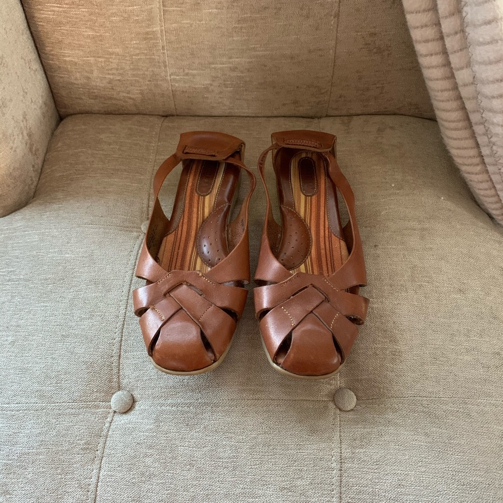 Born Sandals